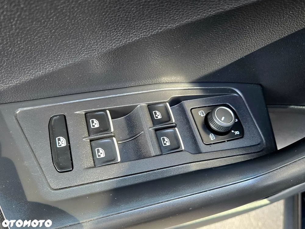 Volkswagen T-Roc 2.0 TDI SCR DPF Premium DSG - 26
