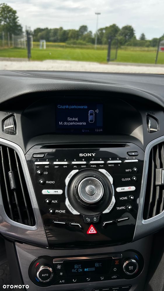 Ford Focus 1.6 EcoBoost Titanium - 12
