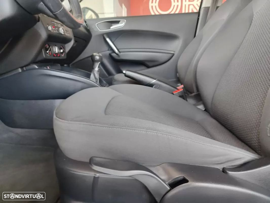 Audi A1 1.6 TDI Attraction - 21