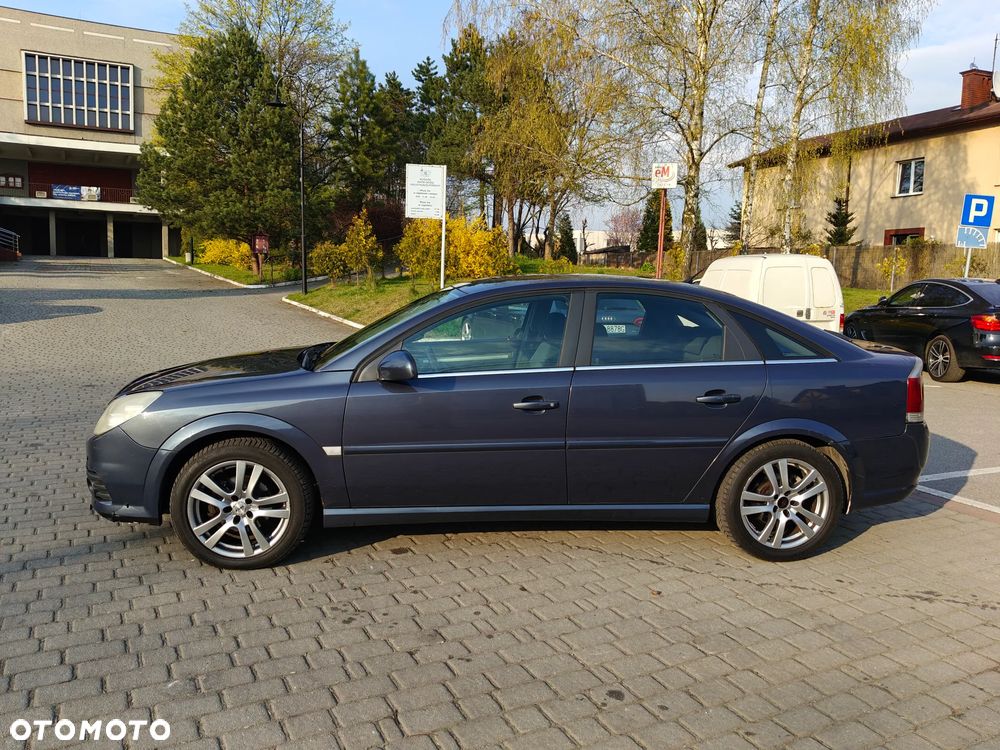 Opel Vectra 1.9 CDTI DPF Cosmo - 24