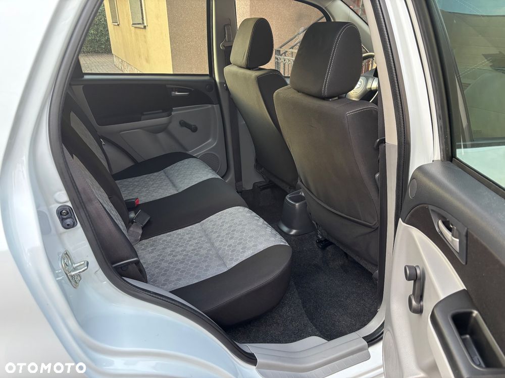 Suzuki SX4 1.6 VVT 4x4 Comfort - 17