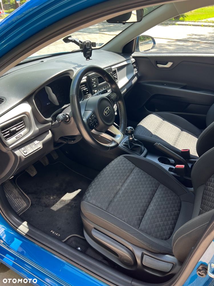 Kia Rio 1.2 M - 14
