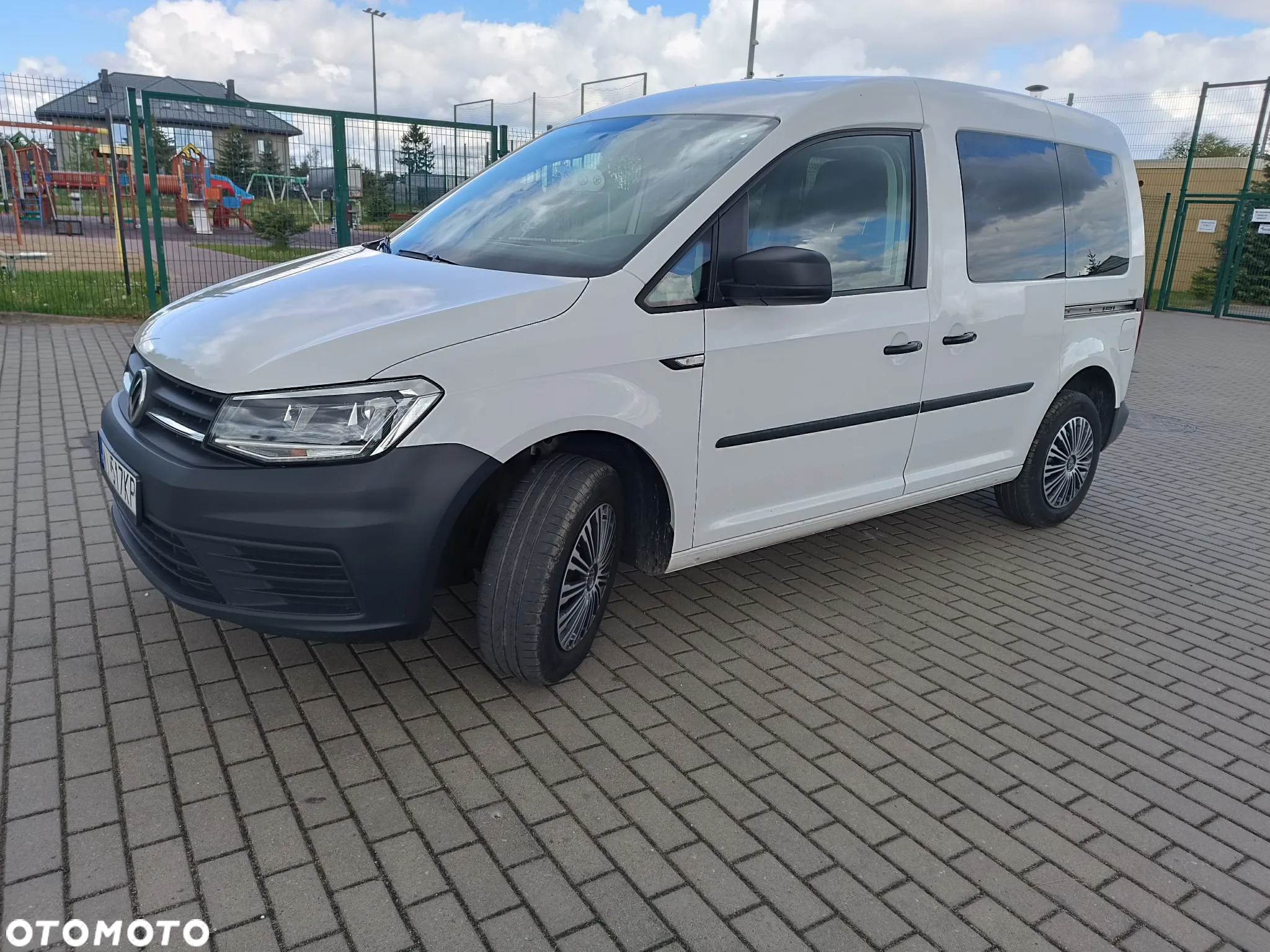 Volkswagen Caddy 2.0 TDI Comfortline - 3