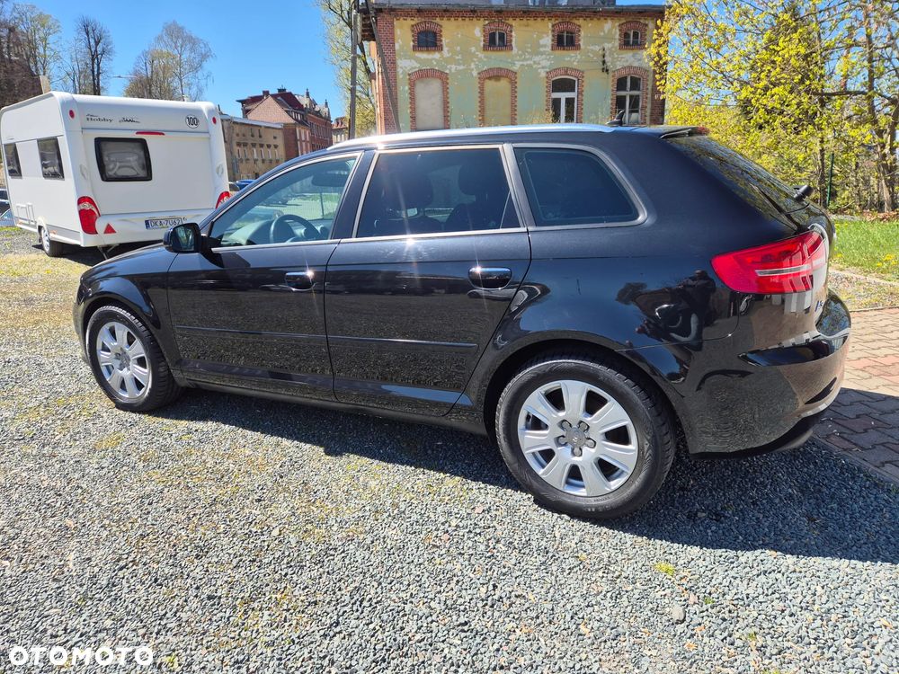Audi A3 Sportback 2.0 TDI Attraction - 11
