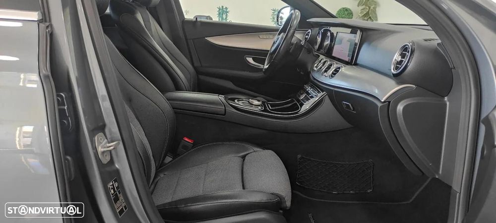 Mercedes-Benz E 220 d Avantgarde - 23