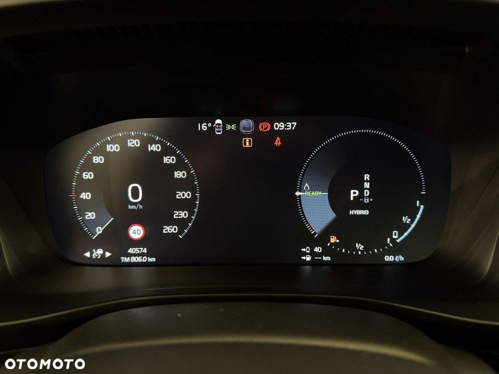 Volvo XC 40 - 24