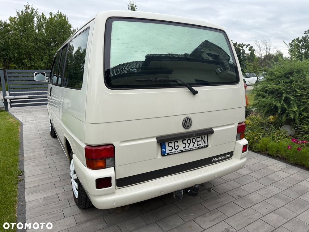 Volkswagen Multivan Standard - 3