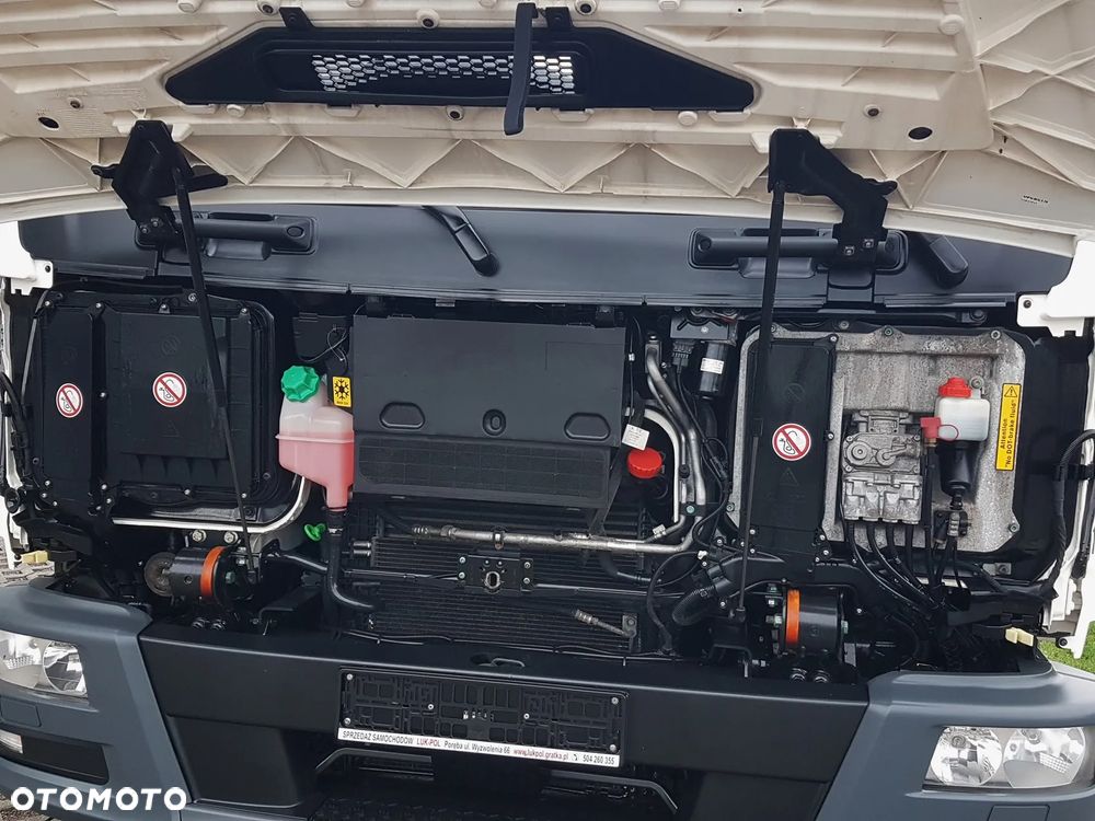 MAN TGL 12.220 HAKOWIEC 4x2 KLIMA HAKOWIEC DO KONTENERÓW - 11