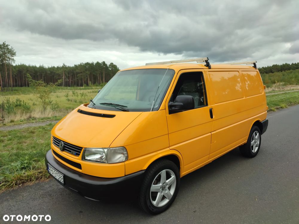 Volkswagen Transporter - 1
