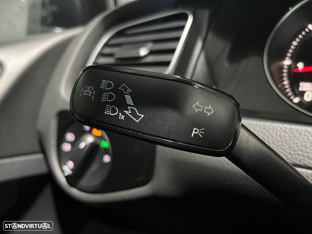 VW Golf 2.0 TDi DPF DSG GTD - 17