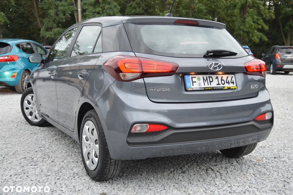 Hyundai i20 blue 1.2 Classic - 13