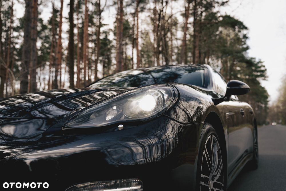 Porsche Panamera 4S - 37