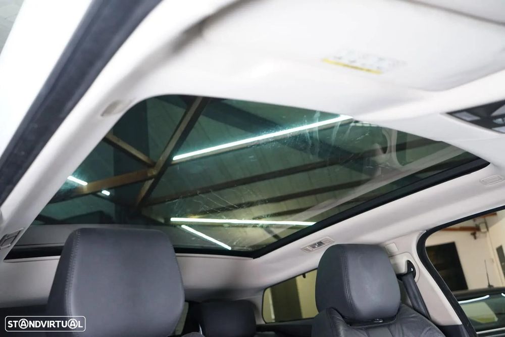 Land Rover Range Rover Evoque 2.2 TD4 Prestige Auto - 31