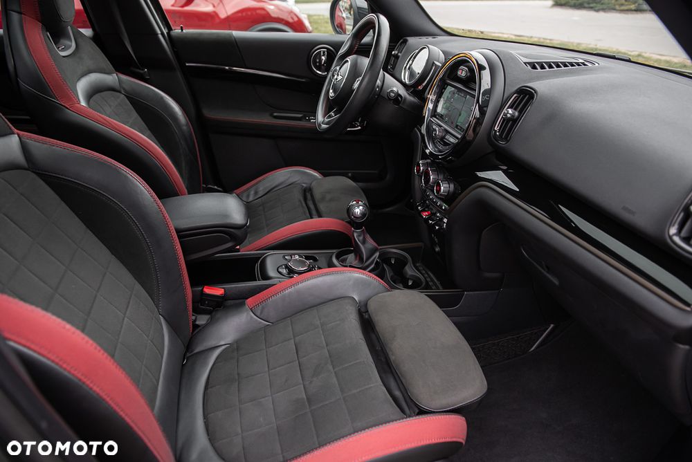 MINI John Cooper Works - 33