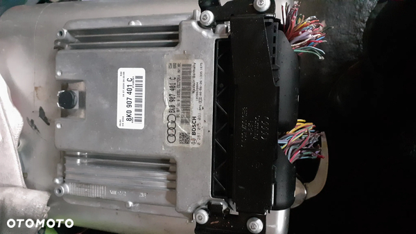 Sterownik Silnika ECU 8K0 907 401C