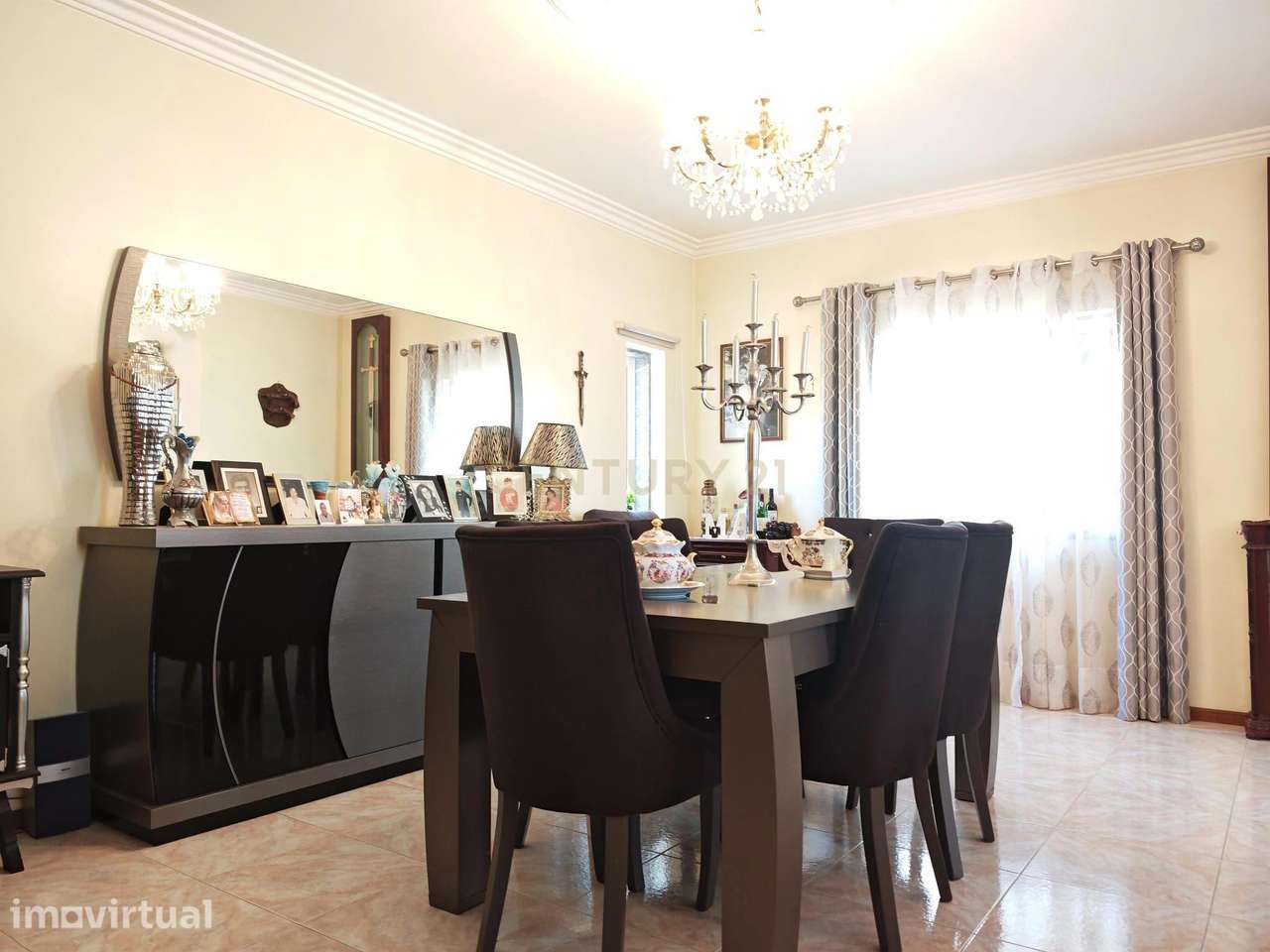 Moradia Familiar T3 Isolada Em Zona Residencial Tranquila No Vale Rosa - Grande imagem: 3/50