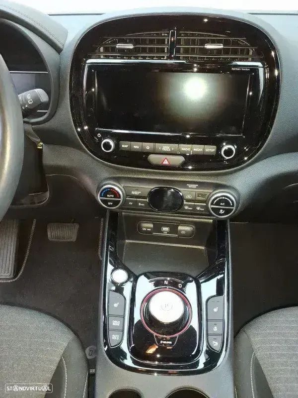 Kia e-Soul Vision - 8
