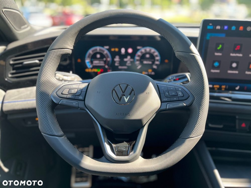 Volkswagen Tiguan 2.0 TDI SCR 4MOTION DSG R-Line - 17