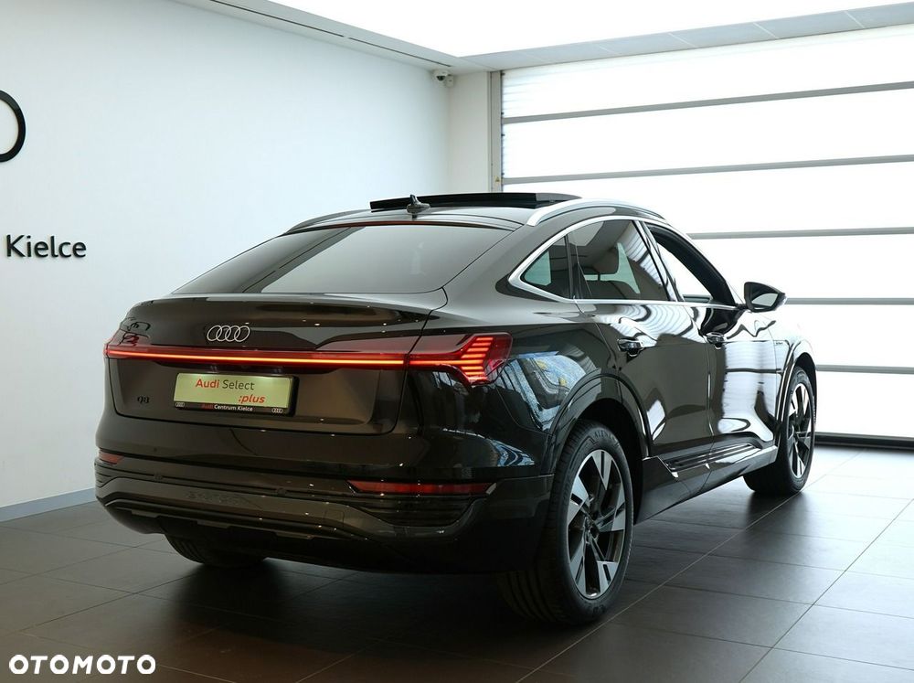 Audi Q8 Sportback e-tron - 5