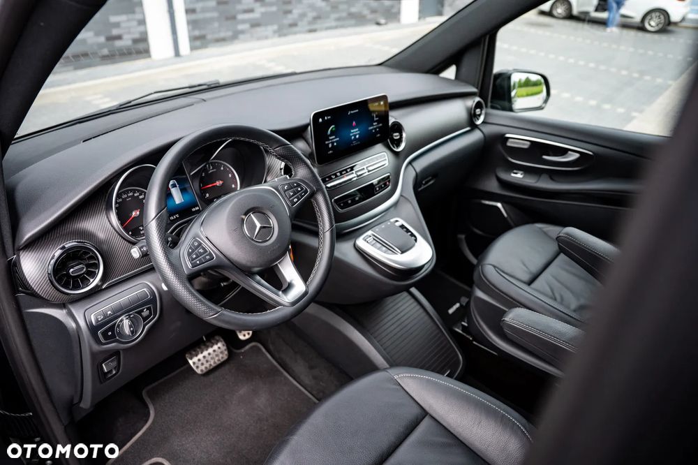 Mercedes-Benz Klasa V 300 d 4-Matic Exclusive 9G-Tronic (d³ugi) - 8