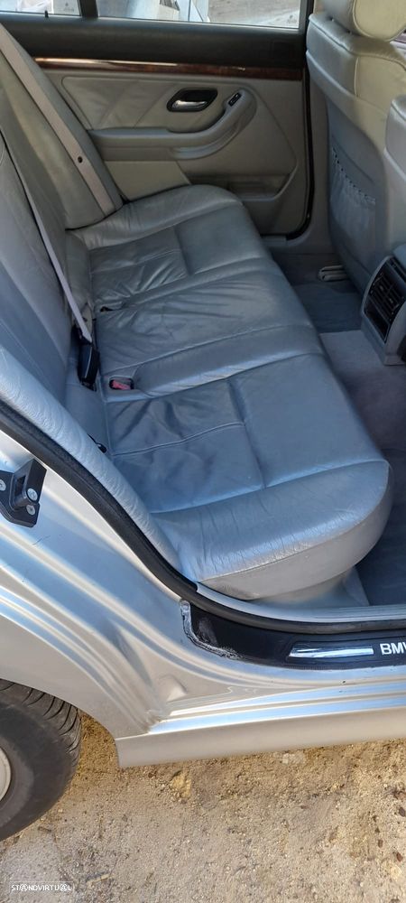 BMW 520 d Touring - 13