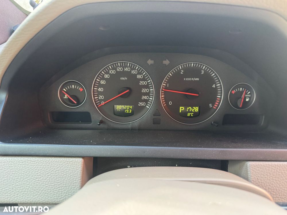 Volvo XC 90 - 7