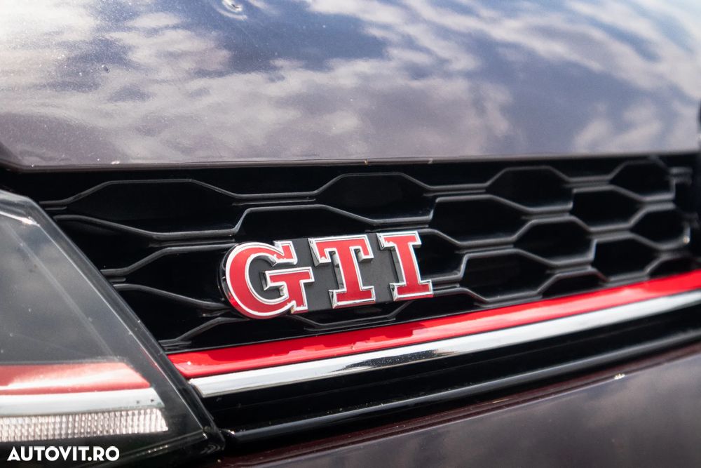 Volkswagen Golf GTI (BlueMotion Technology) DSG Performance - 13