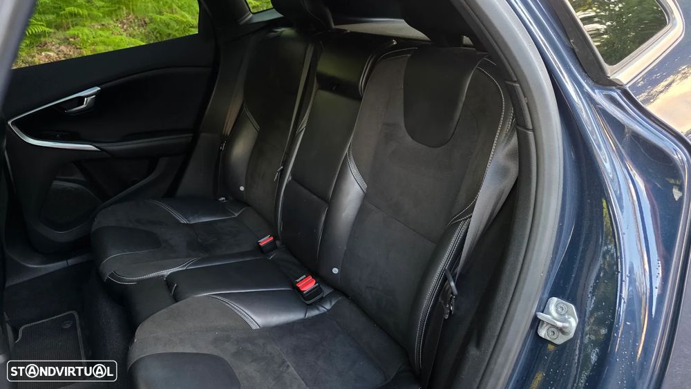 Volvo V40 1.6 D2 R-Design Powershift - 29