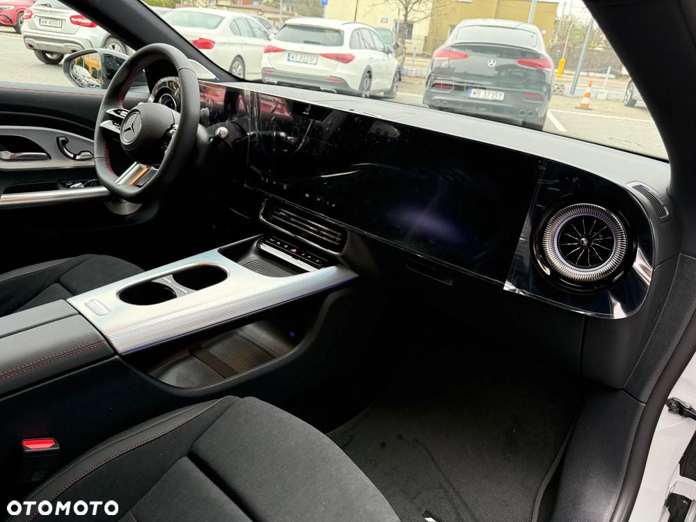 Mercedes-Benz CLA 200 - 16