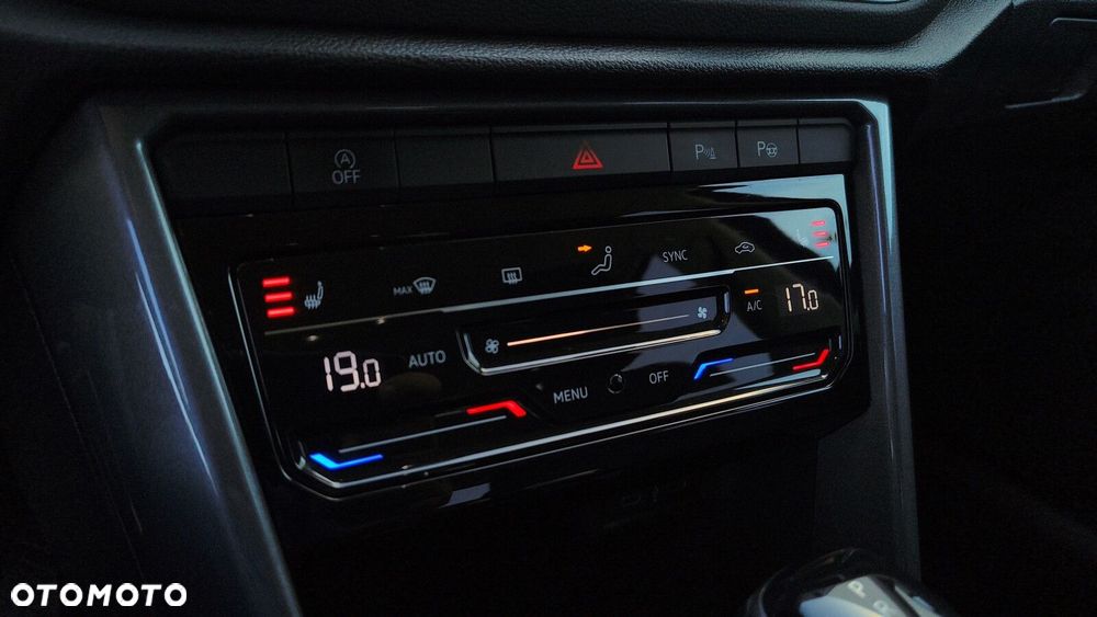Volkswagen T-Roc - 25