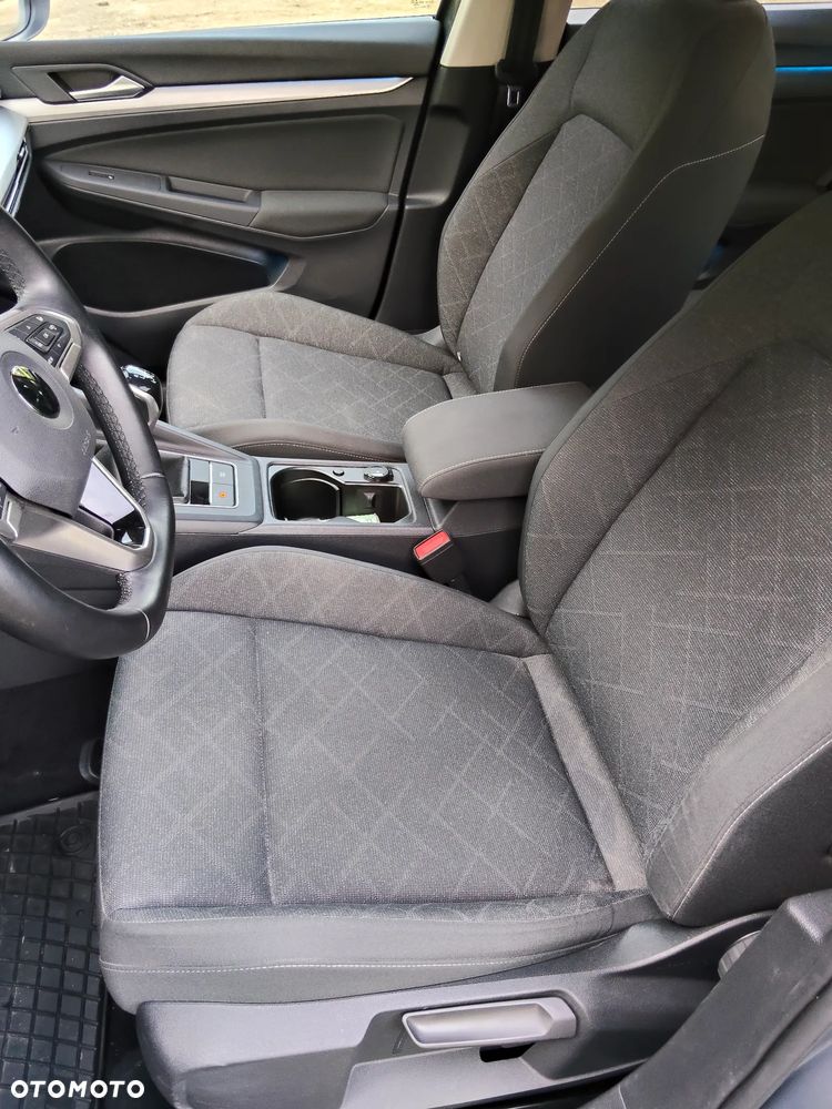 Volkswagen Golf - 18