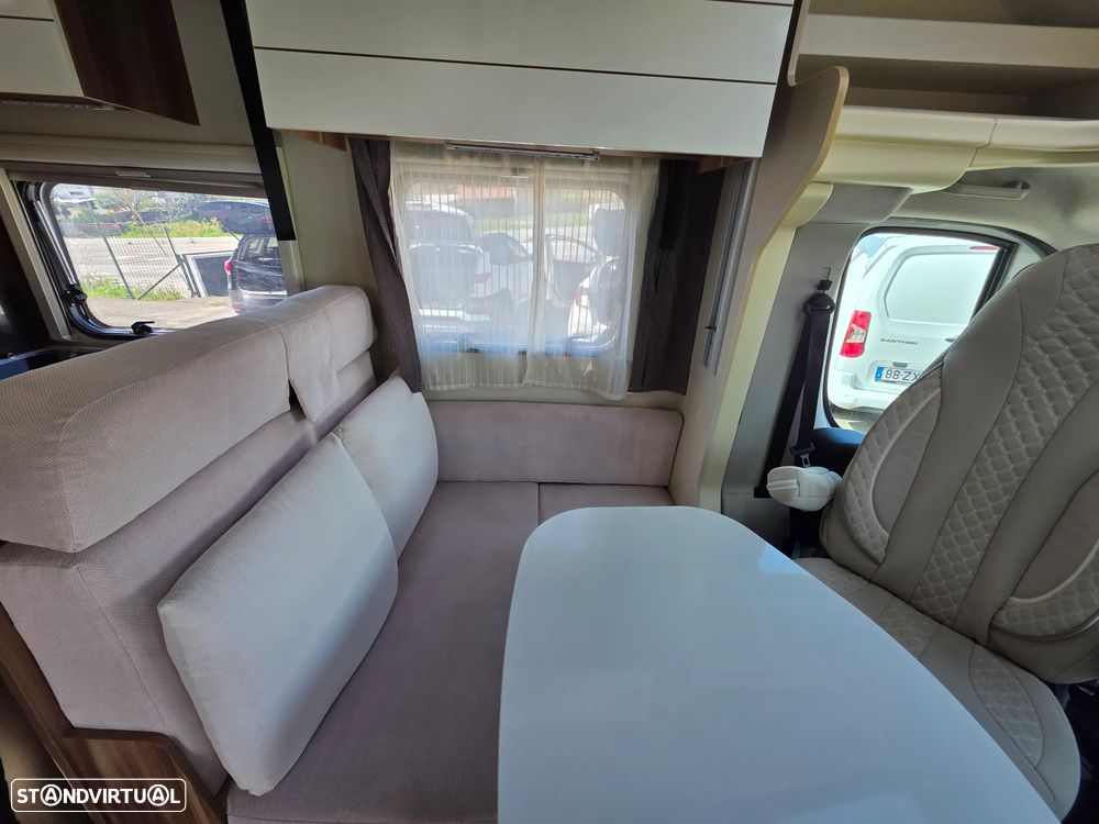 Fiat Ducato Roller 2.3 130CV Cama Central - 23