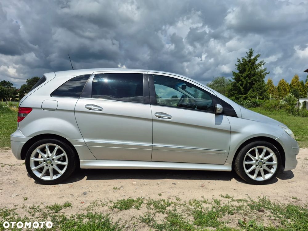 Mercedes-Benz Klasa B 180 BlueEFFICIENCY SPORT EDITION - 5