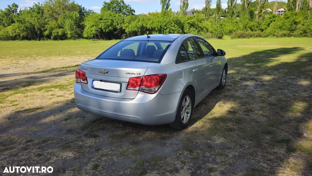 Chevrolet Cruze 2.0 LS - 7