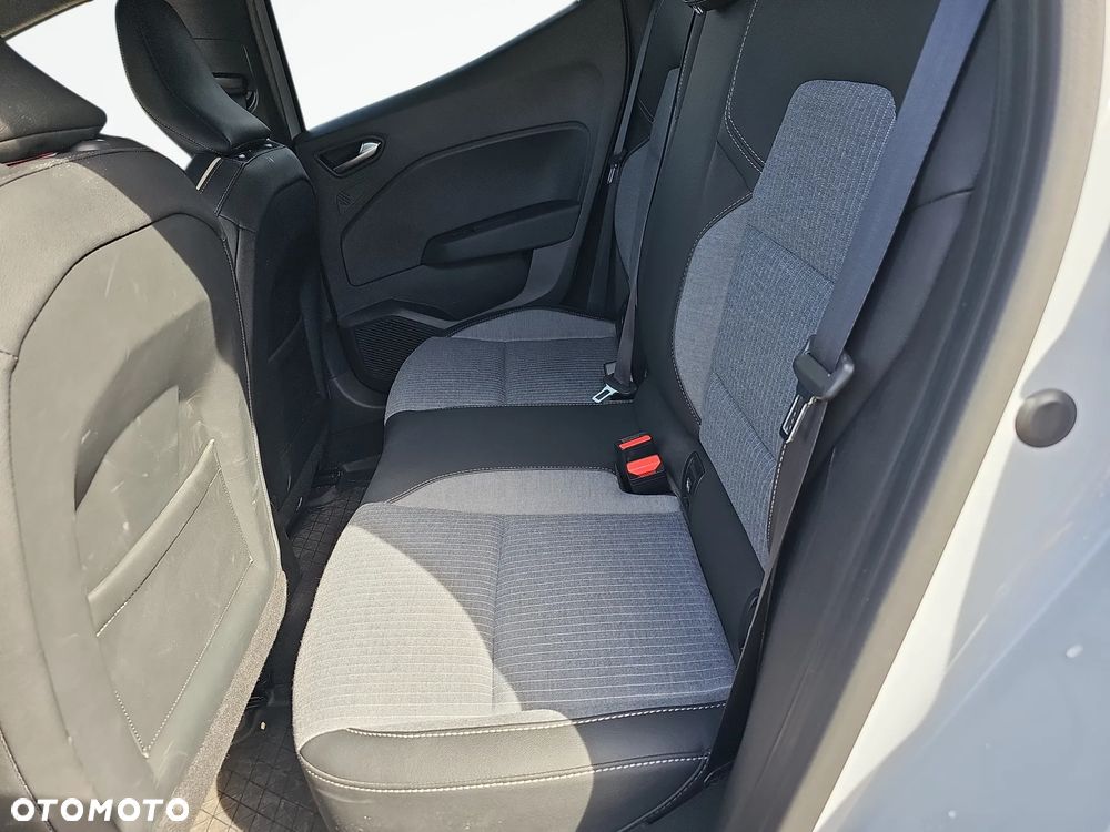Renault Clio 1.0 TCe Techno - 21
