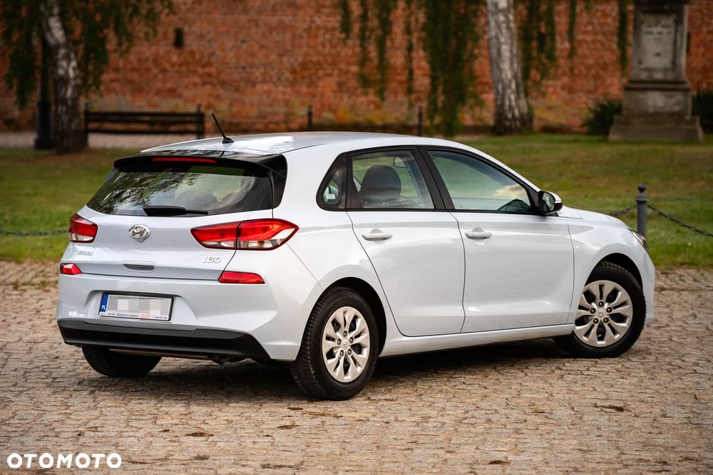 Hyundai i30 1.4 Classic + - 6