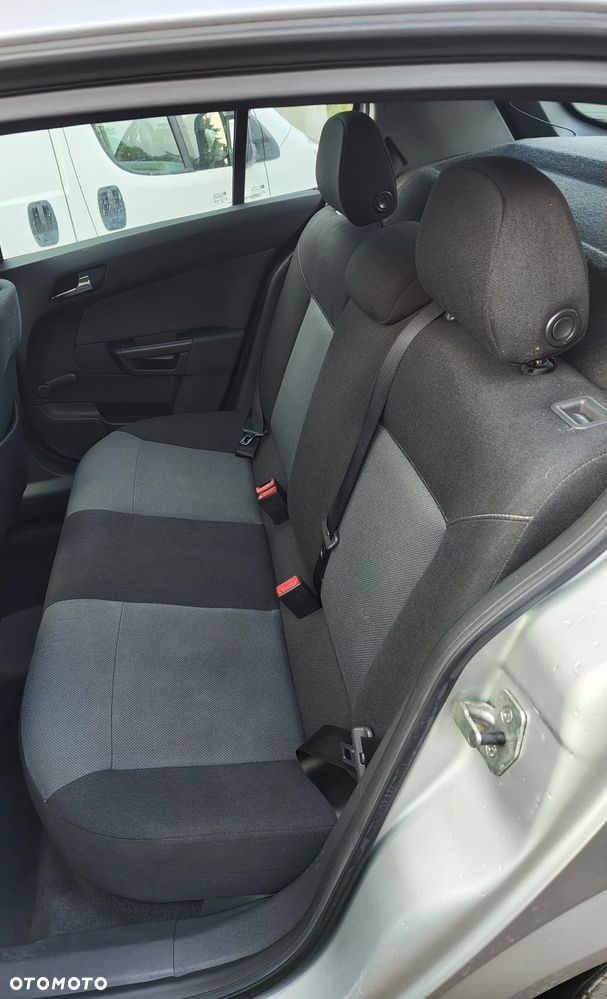 Opel Astra - 14