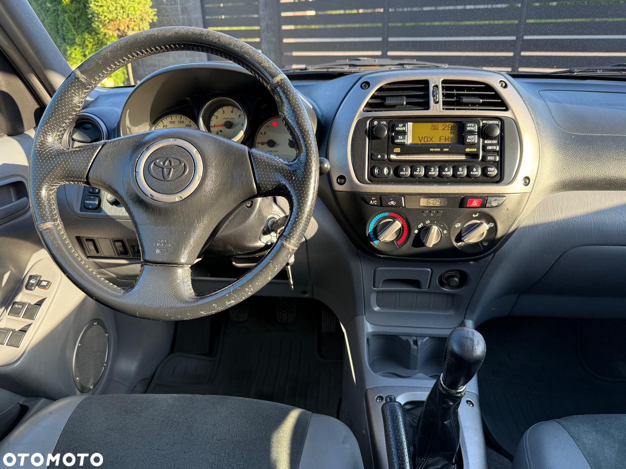 Toyota RAV4 2.0 D-4D 4x4 - 28