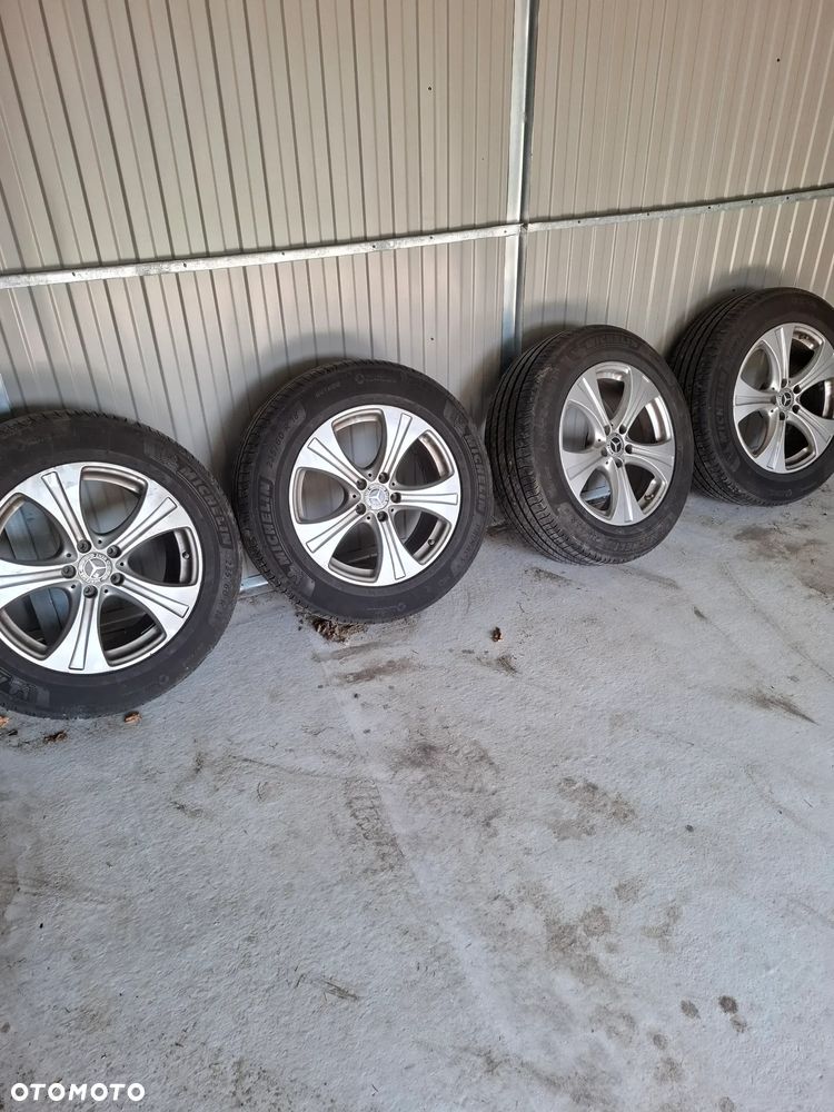 Mercedes-Benz GLC - 7