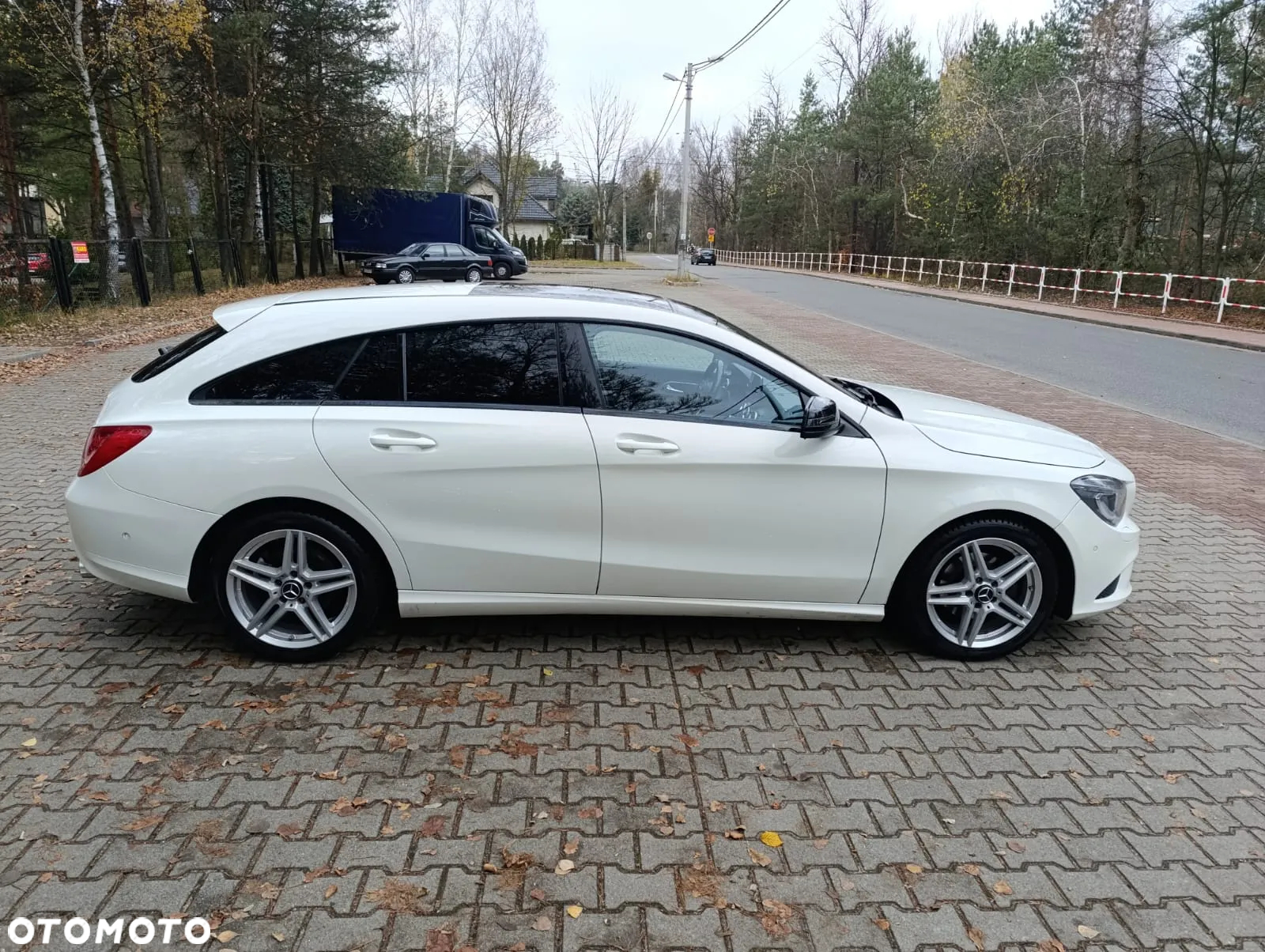 Mercedes-Benz CLA 180 - 2