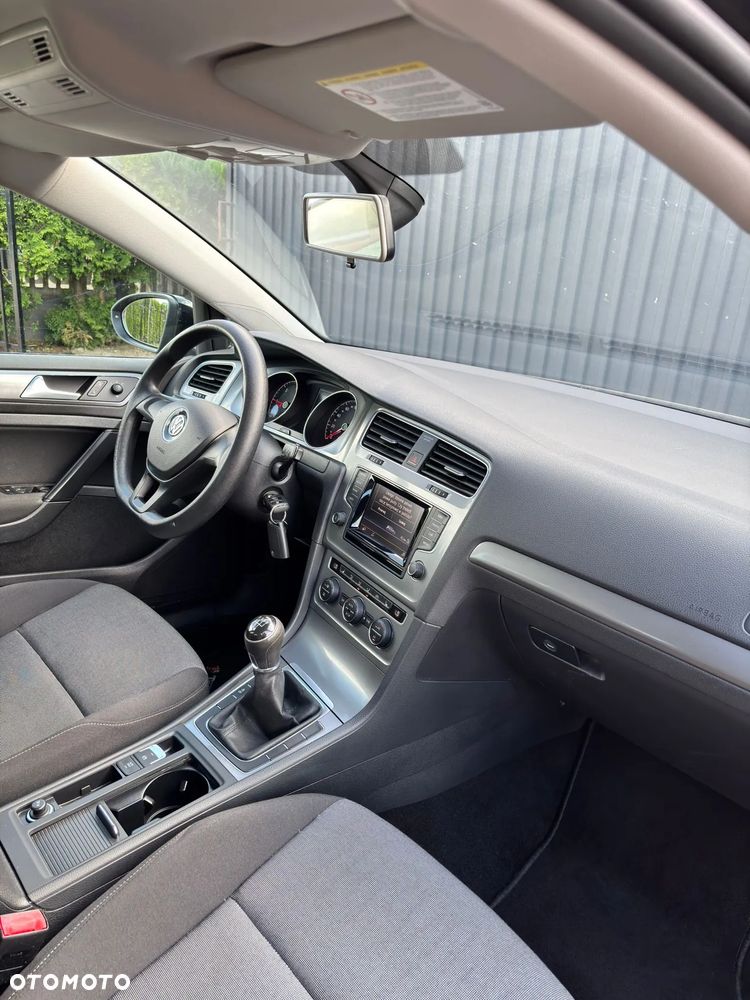 Volkswagen Golf 1.6 TDI DPF BlueMotion Technology Team - 18