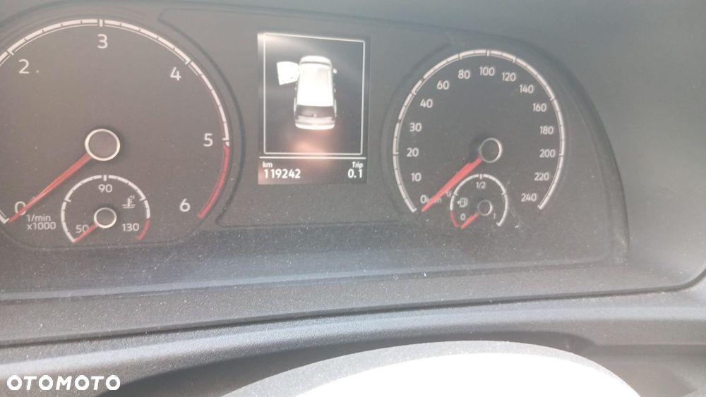 Volkswagen CADDY 2,0TDI DSG - 11