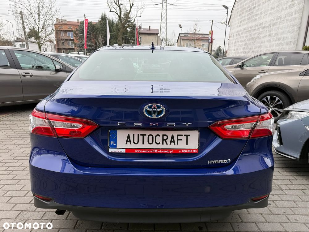Toyota Camry 2.5 Hybrid Comfort CVT - 27
