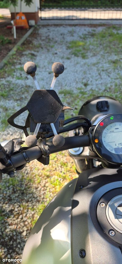 Yamaha XSR - 8