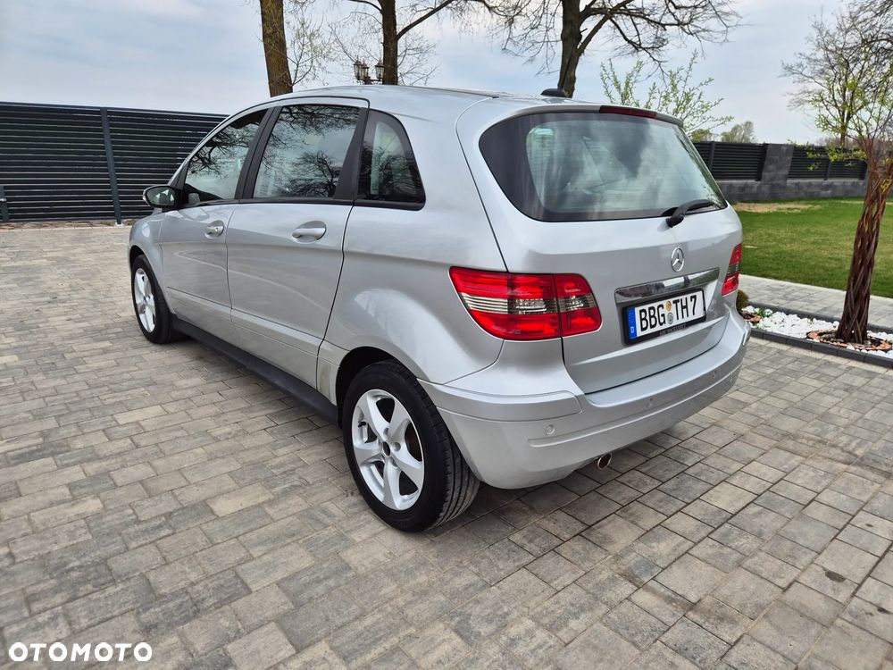 Mercedes-Benz Klasa B 200 CDI Autotronic - 4