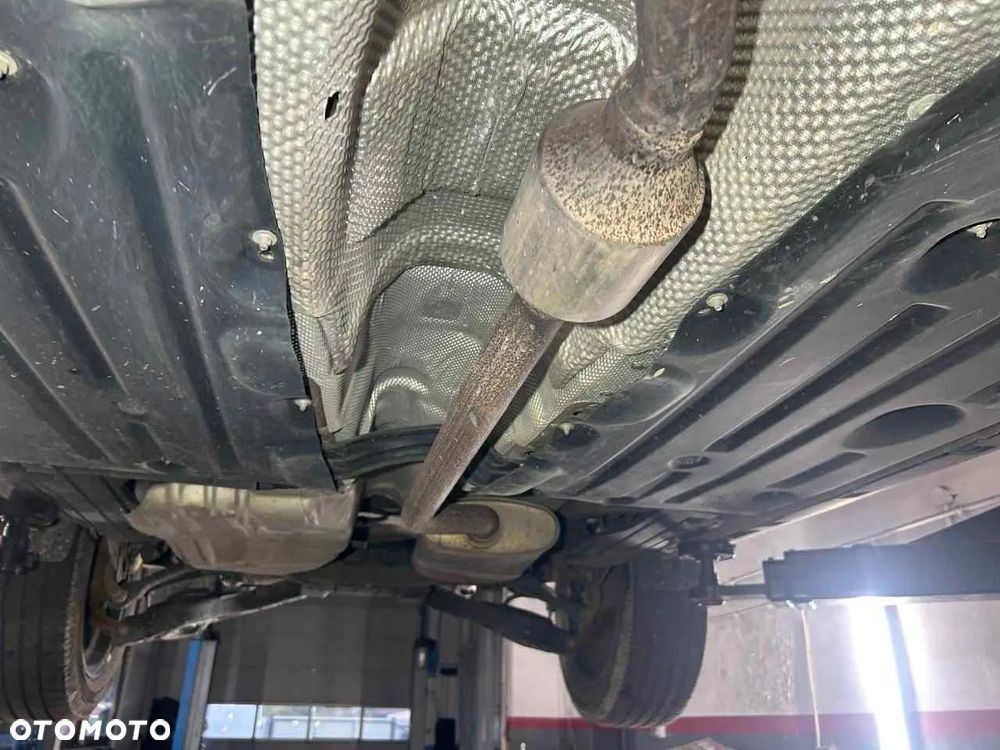 Ford Escape 2.0 EcoBoost AWD Titanium - 5