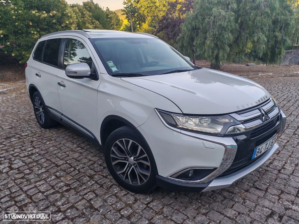 Mitsubishi Outlander 2.2 DI-D Instyle Navi - 23