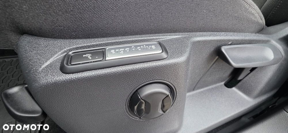 Volkswagen Tiguan - 15