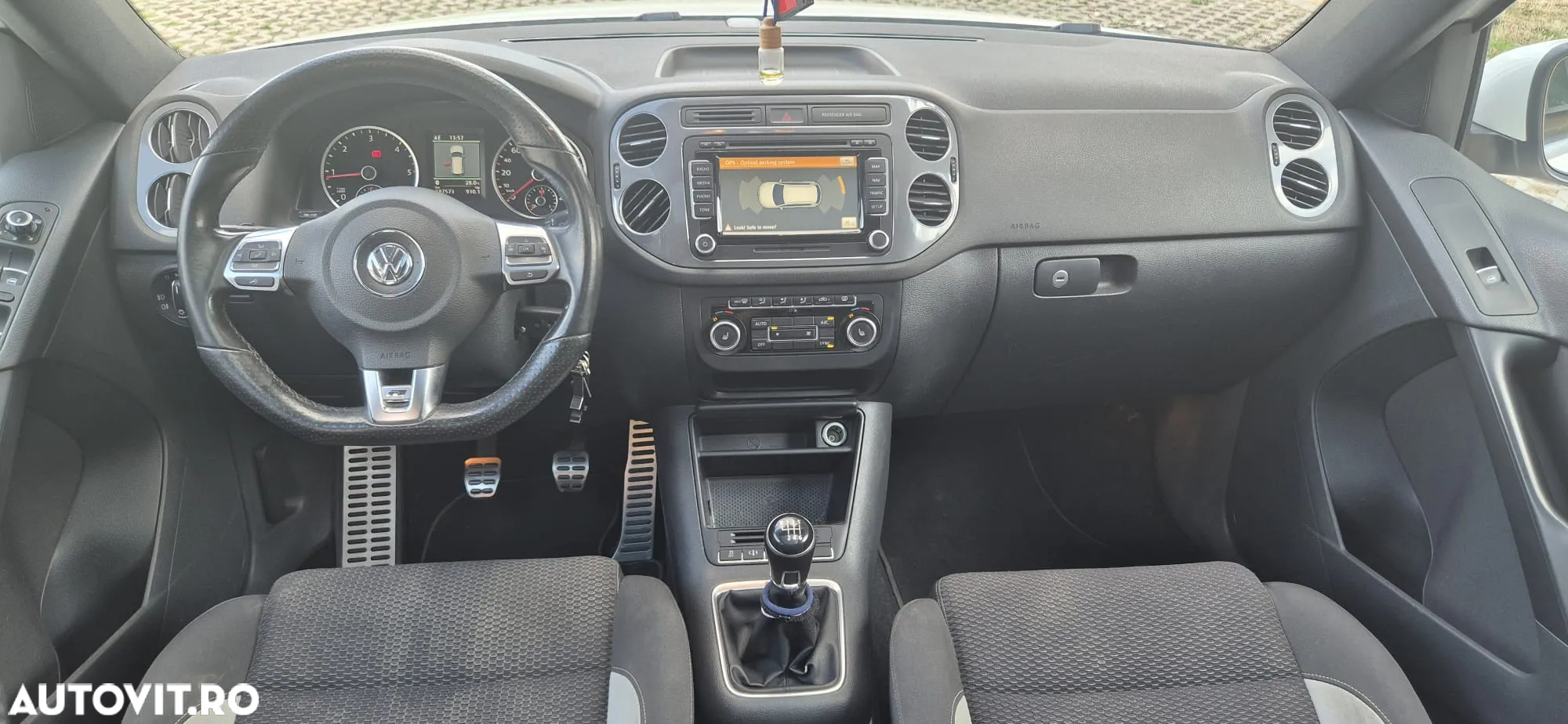 Volkswagen Tiguan - 14