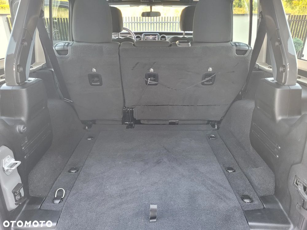 Jeep Wrangler Unlimited 2.8 CRD DPF Automatik X - 11